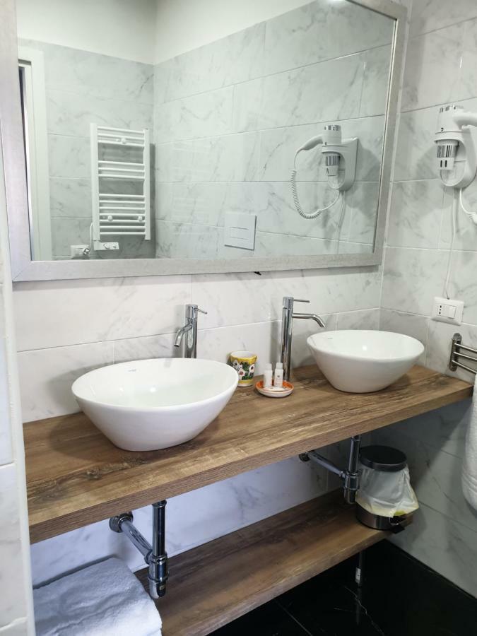 Dimorra Boutique Rooms Napoli Ngoại thất bức ảnh