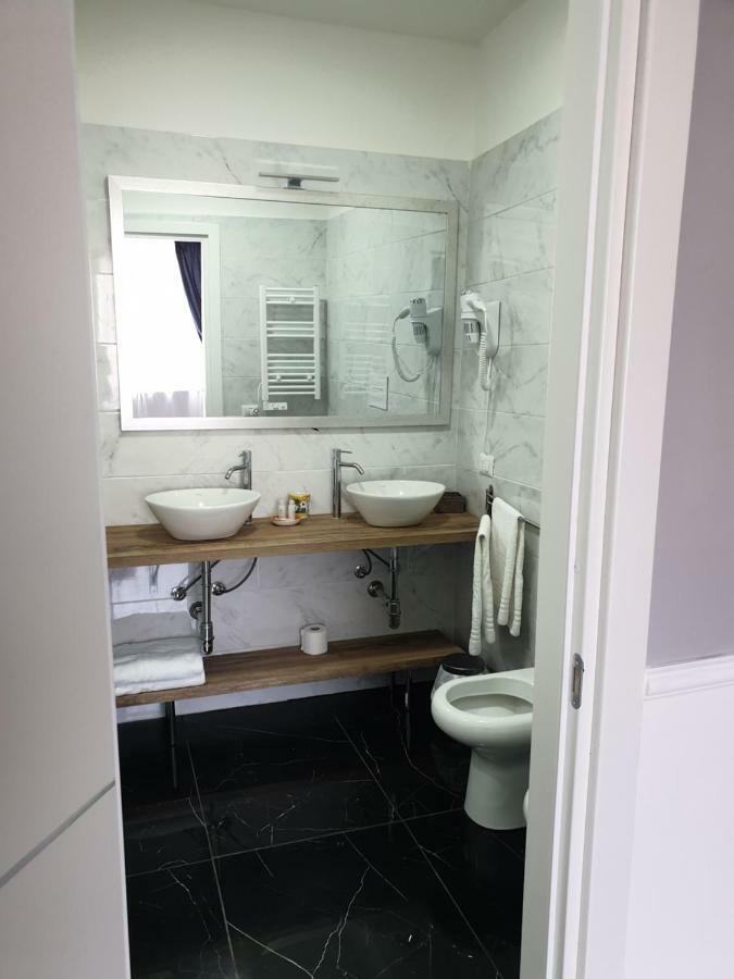Dimorra Boutique Rooms Napoli Ngoại thất bức ảnh